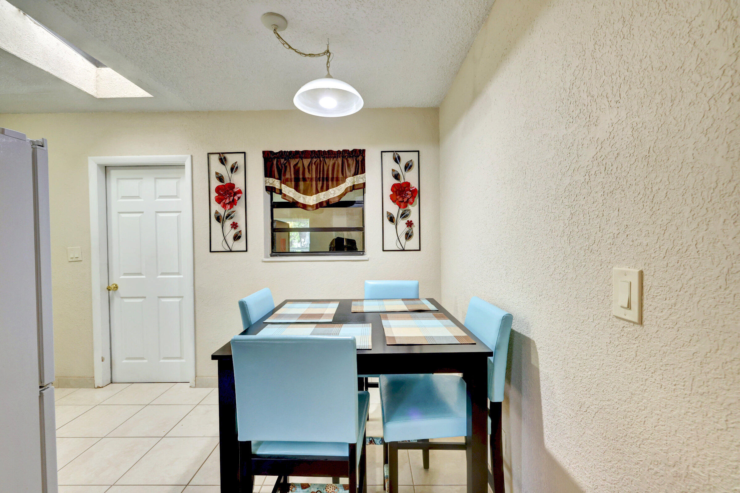 RIVER PARK-UNIT 5 BLK - Residential Lease