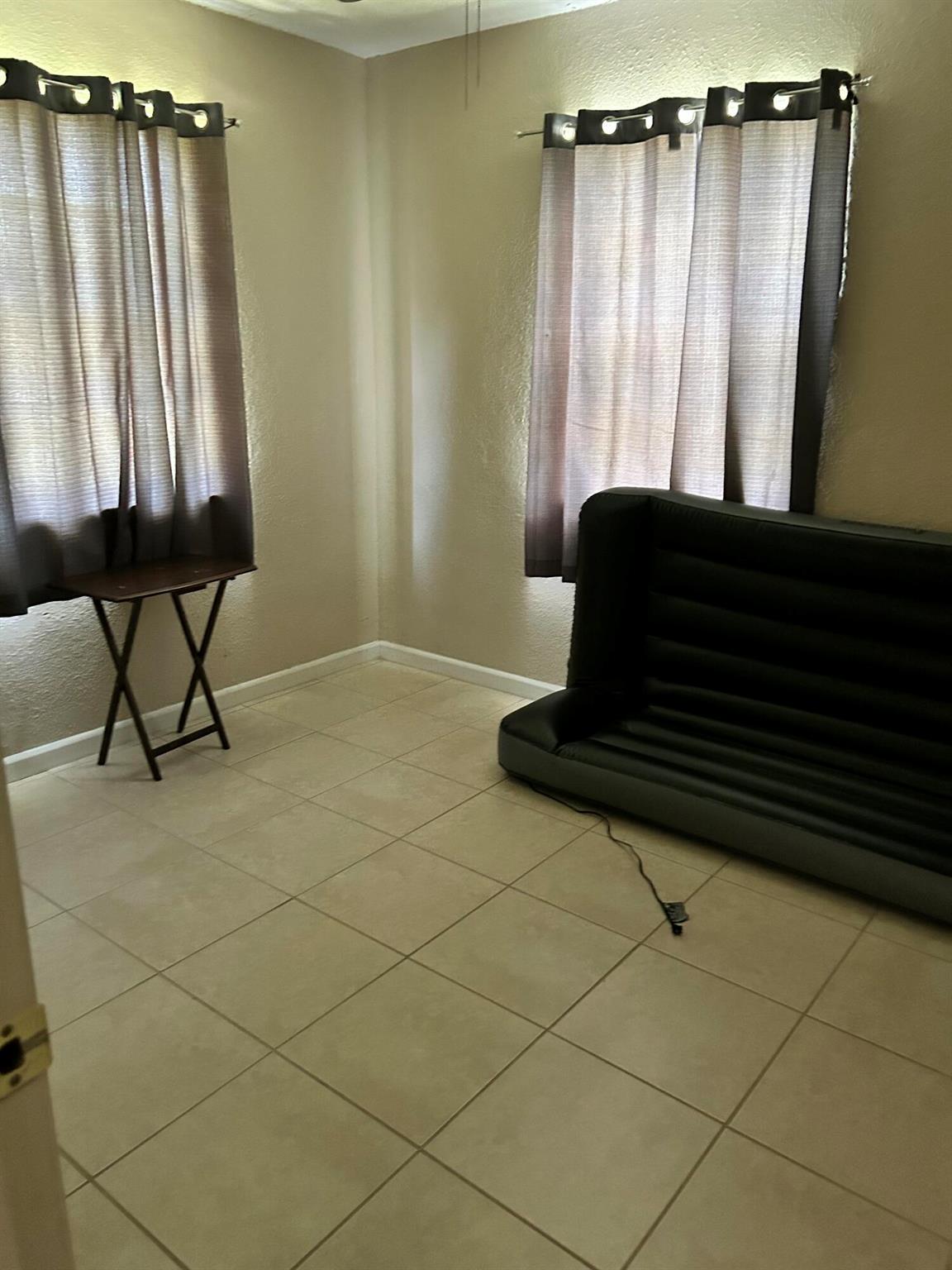 RIVER PARK-UNIT 5 BLK - Residential Lease