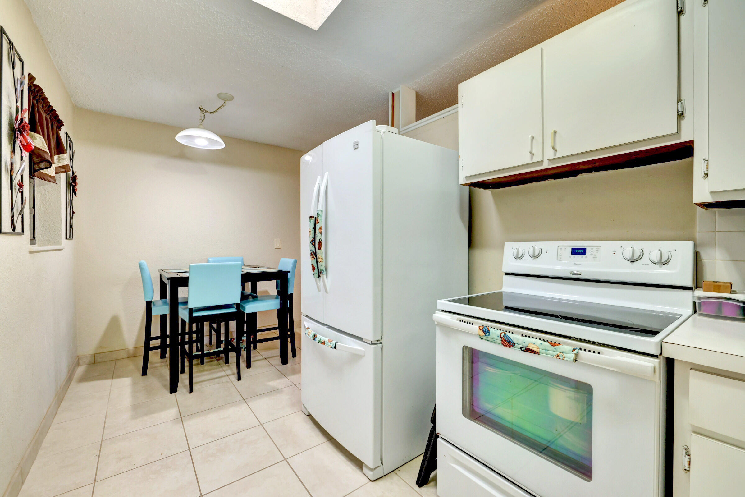 RIVER PARK-UNIT 5 BLK - Residential Lease