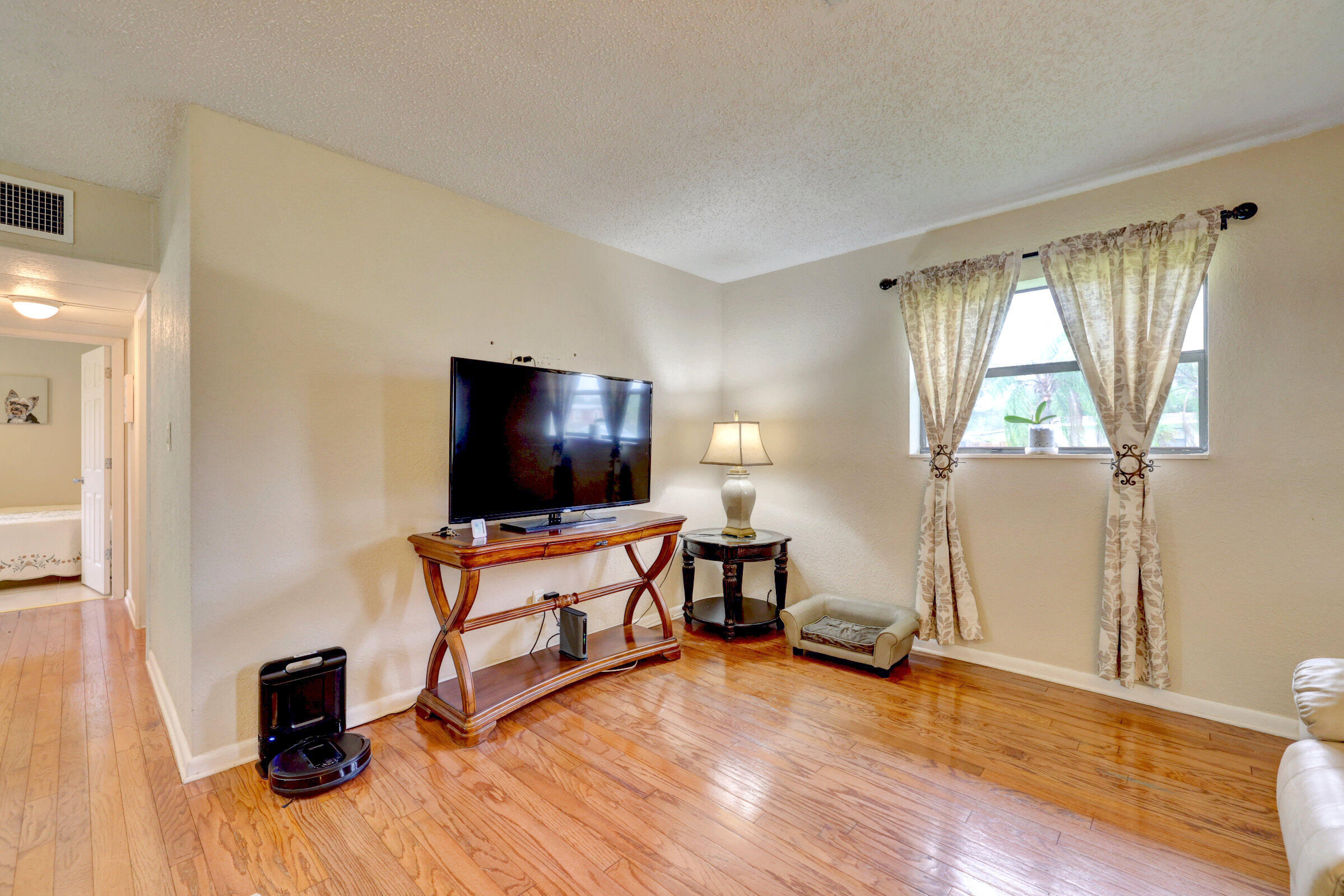 RIVER PARK-UNIT 5 BLK - Residential Lease