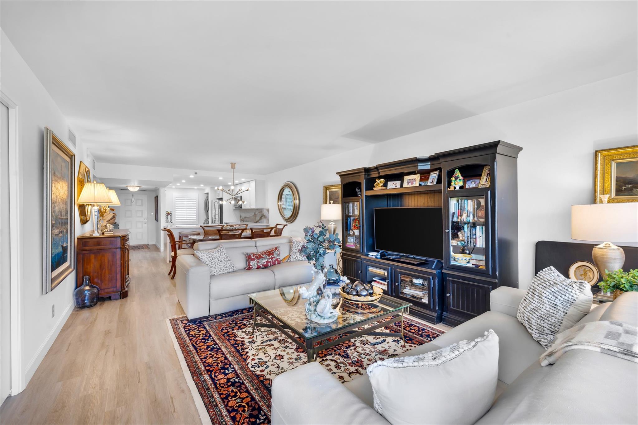 3499 Oaks Way 407, Pompano Beach, FL, 33069/$313,000 4 3499 Oaks Way 407