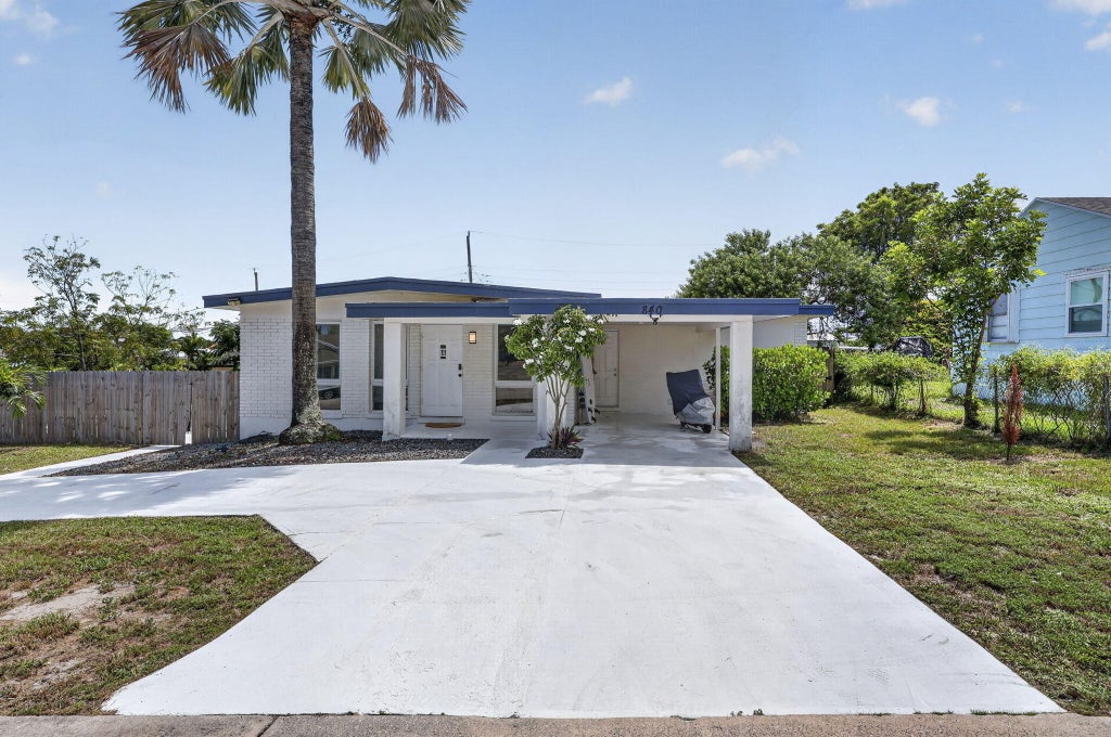 Photo of 840 Bradley Street, West Palm Beach, FL 33405 (MLS # B26069310)