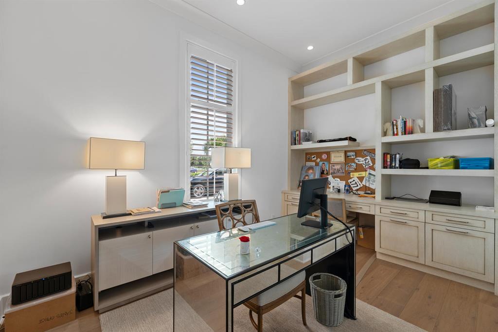 BLUE CYPRESS REPL AT PALM BEACH POLO & COUNTRY CLU - Residential