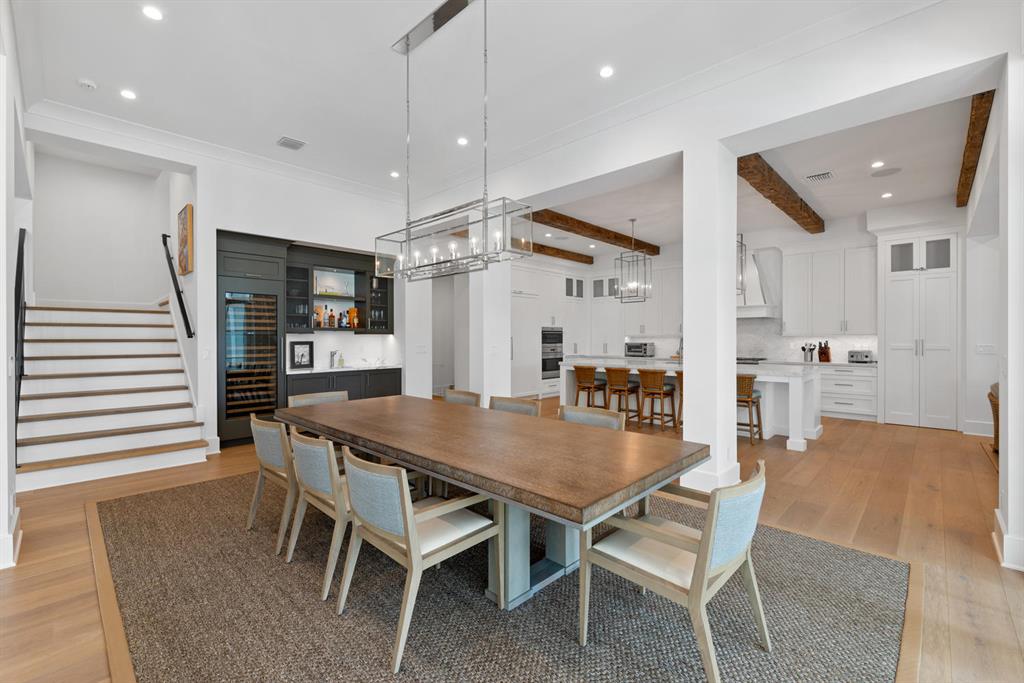 BLUE CYPRESS REPL AT PALM BEACH POLO & COUNTRY CLU - Residential