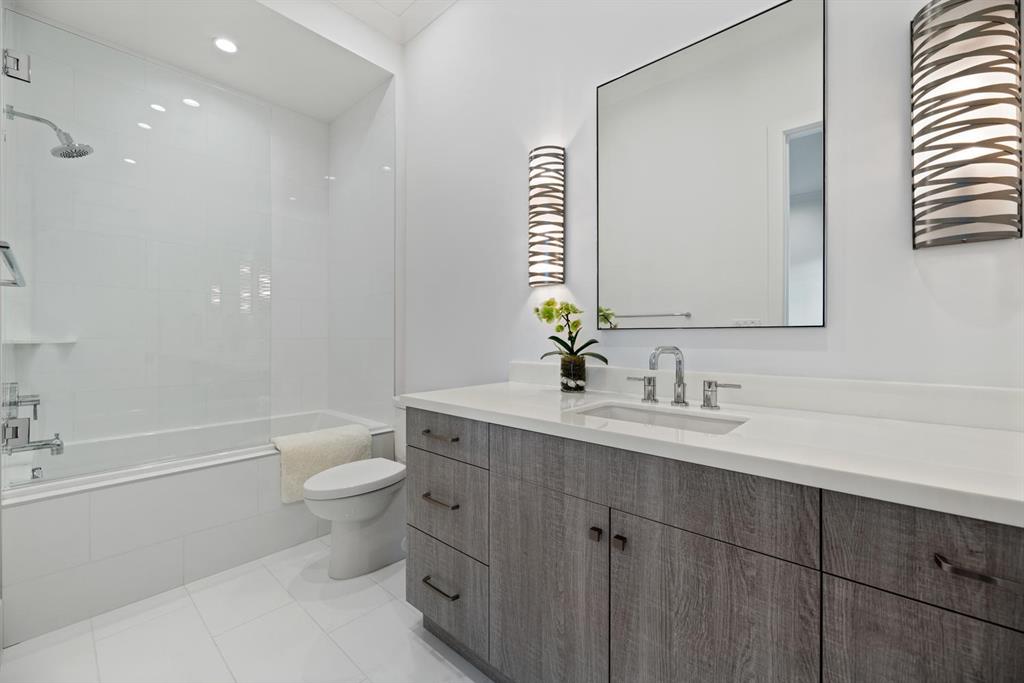 BLUE CYPRESS REPL AT PALM BEACH POLO & COUNTRY CLU - Residential