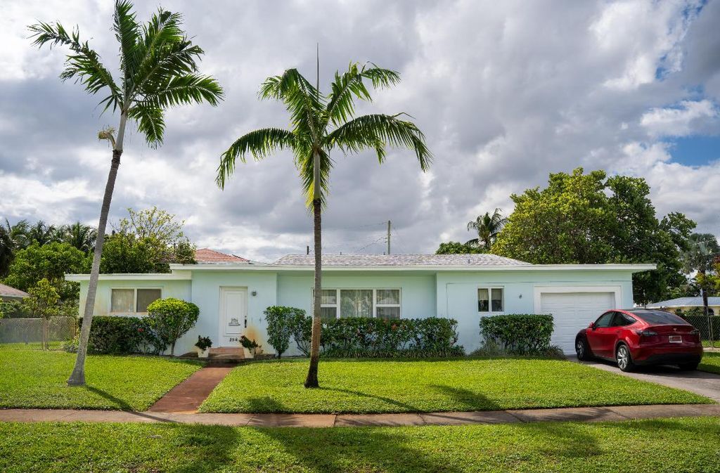 Photo of 258 Cortez Road, West Palm Beach, FL 33405 (MLS # R11149058)