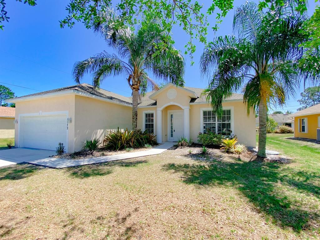 Photo of 1672 SW Penrose Avenue, Port St Lucie, FL 34953 (MLS # R10876127)