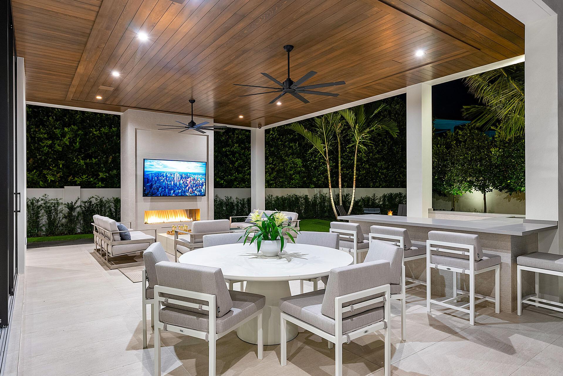 ROYAL PALM YACHT & COUNTR - Residential