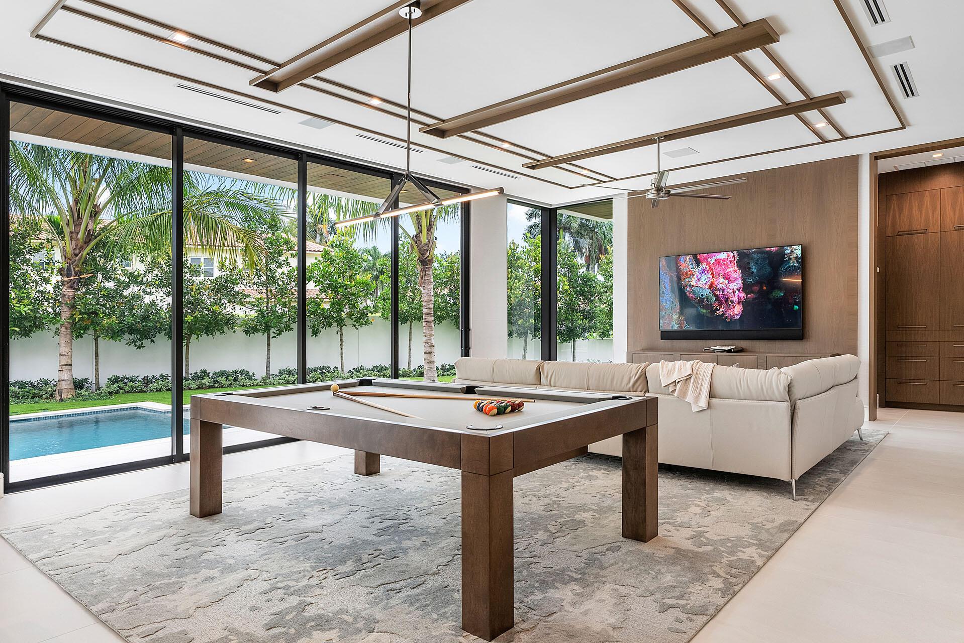 ROYAL PALM YACHT & COUNTR - Residential