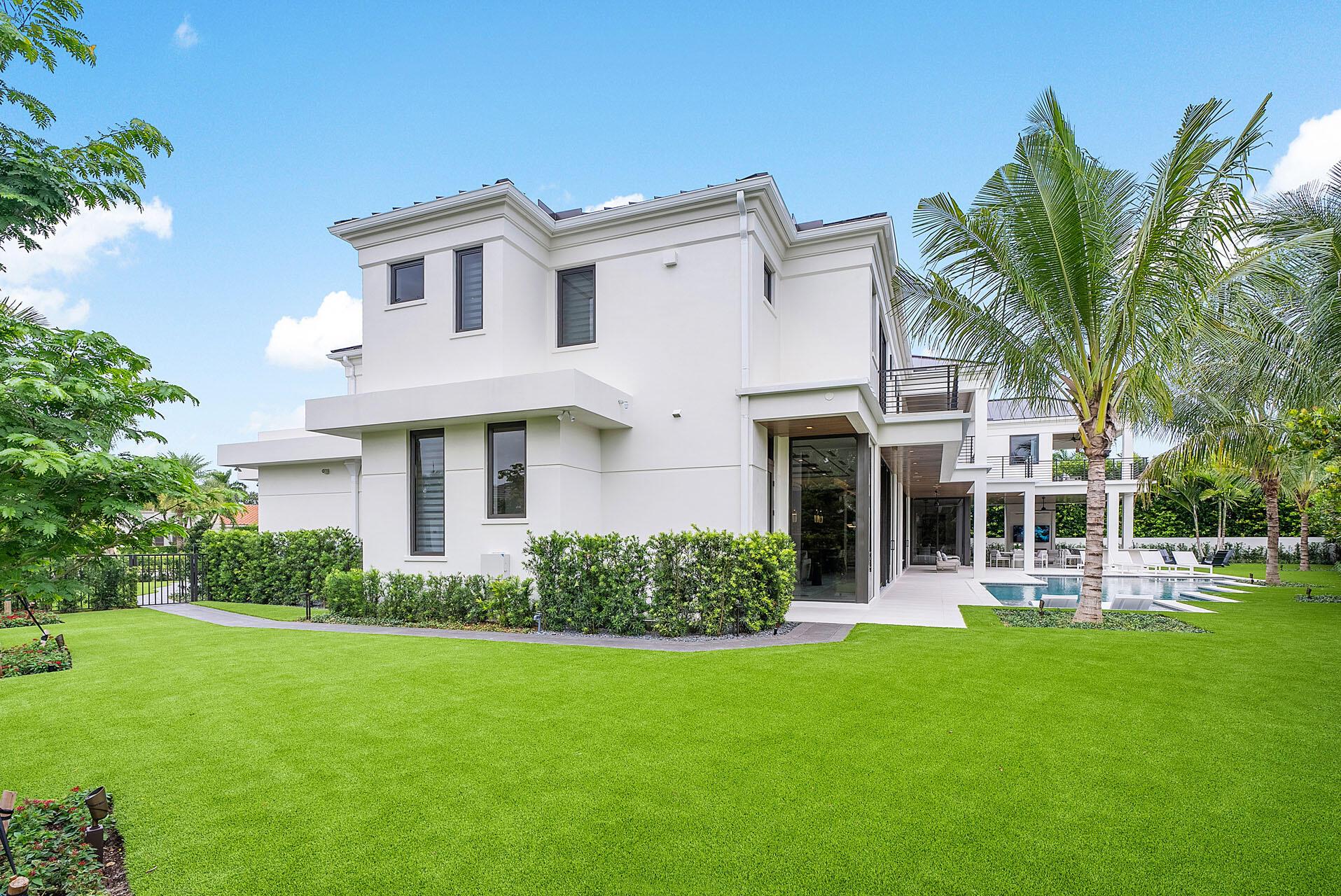 ROYAL PALM YACHT & COUNTR - Residential