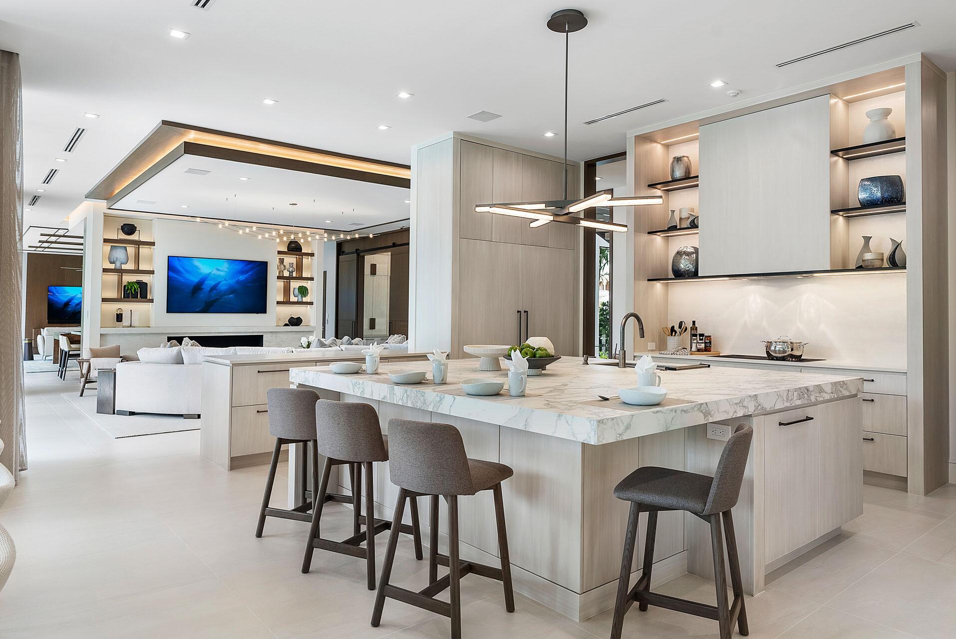 ROYAL PALM YACHT & COUNTR - Residential