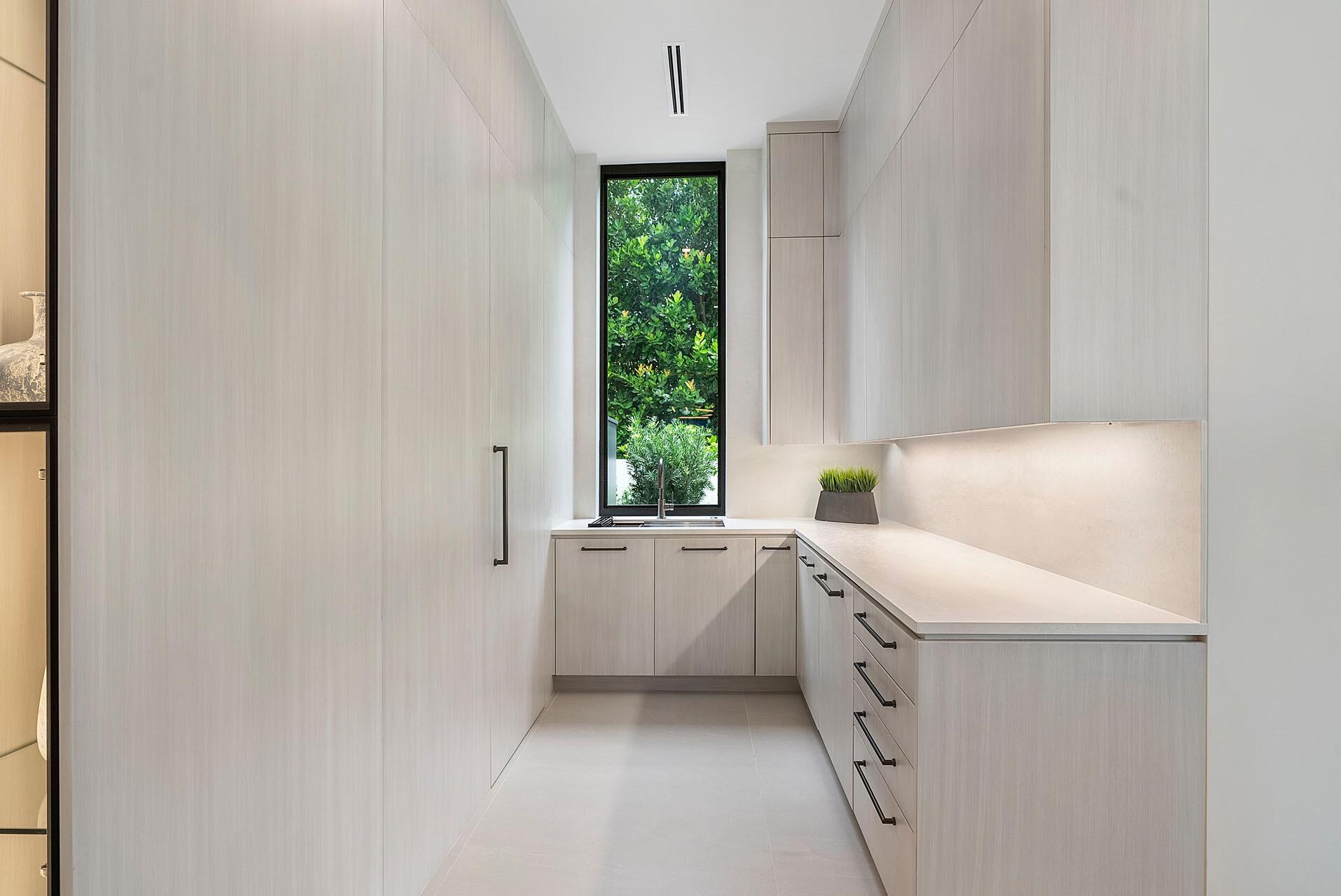 ROYAL PALM YACHT & COUNTR - Residential