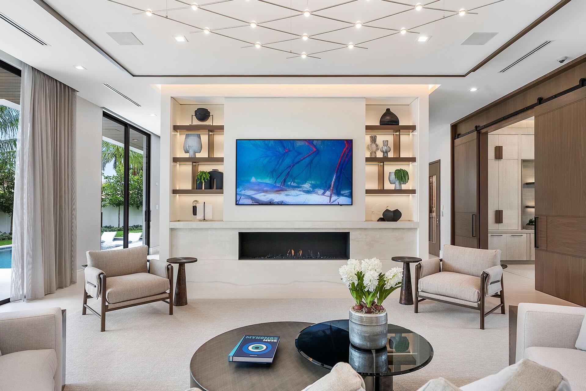 ROYAL PALM YACHT & COUNTR - Residential