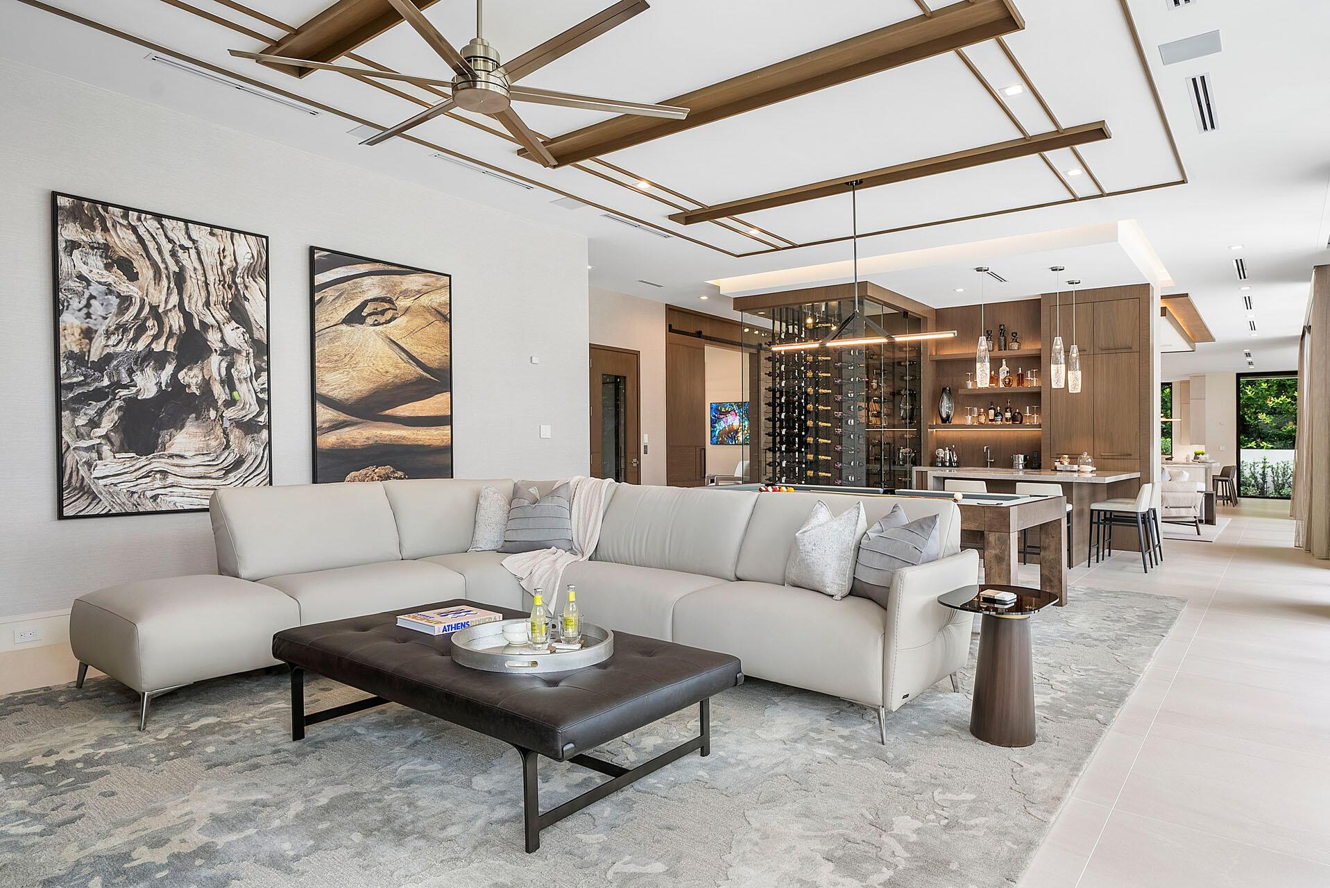 ROYAL PALM YACHT & COUNTR - Residential