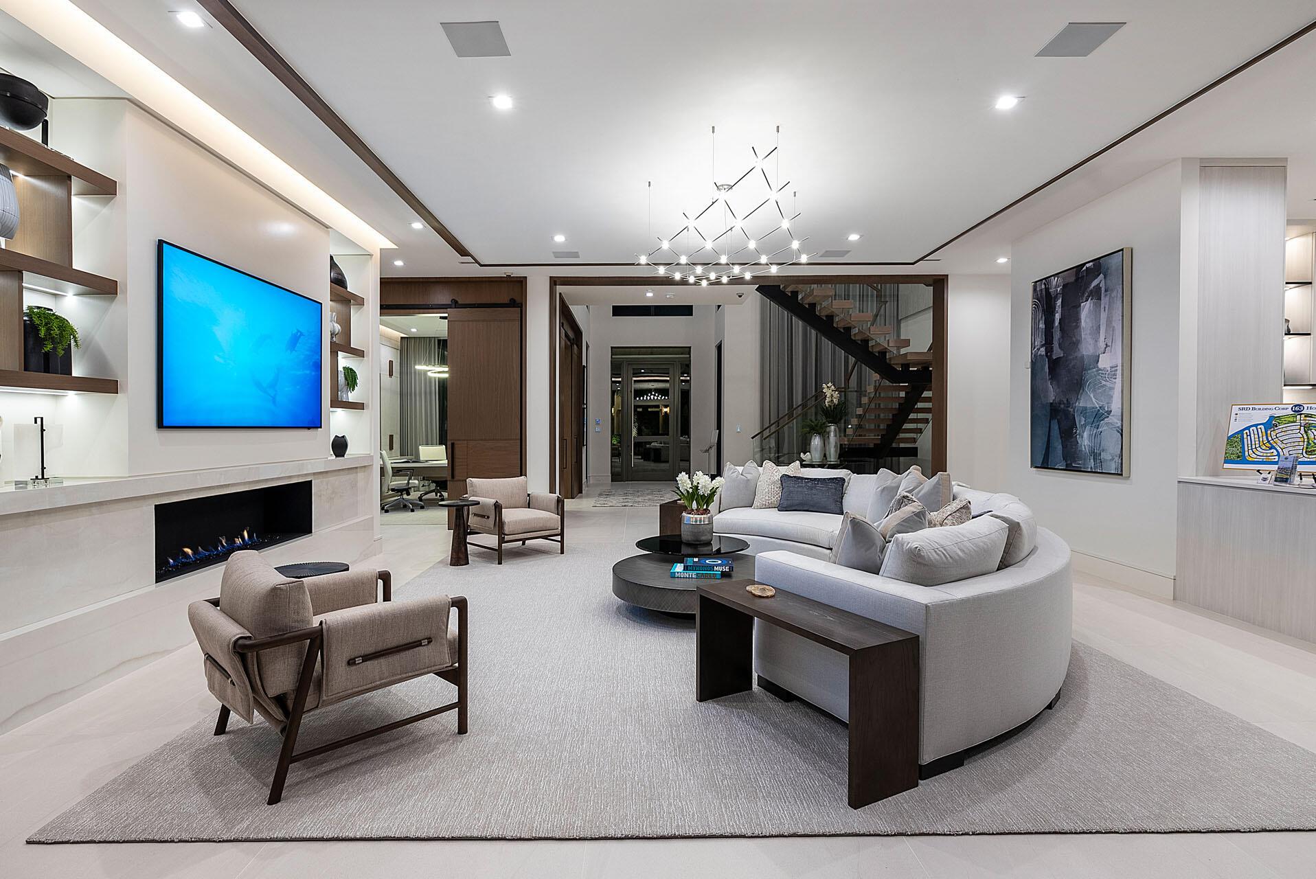 ROYAL PALM YACHT & COUNTR - Residential