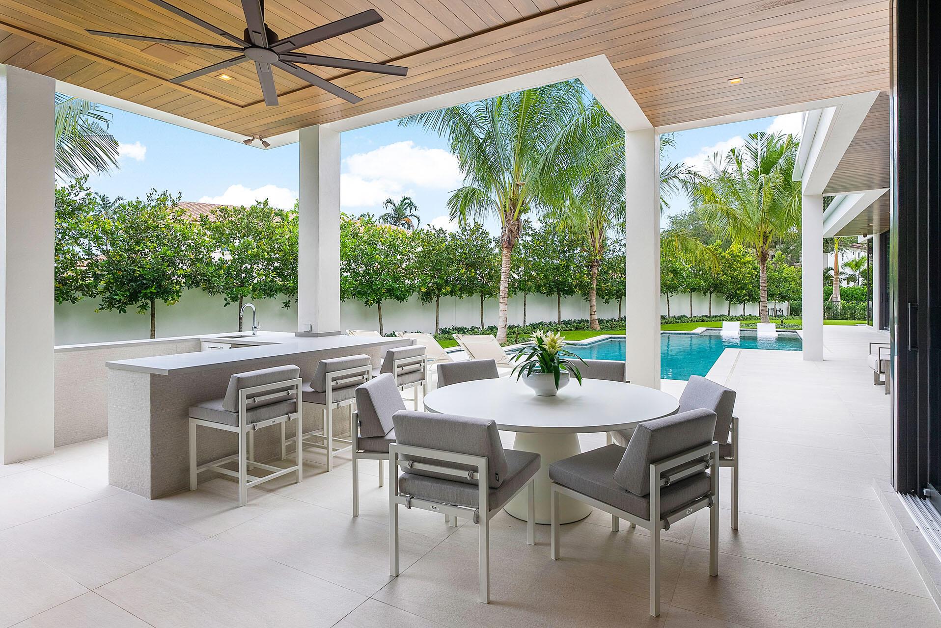 ROYAL PALM YACHT & COUNTR - Residential