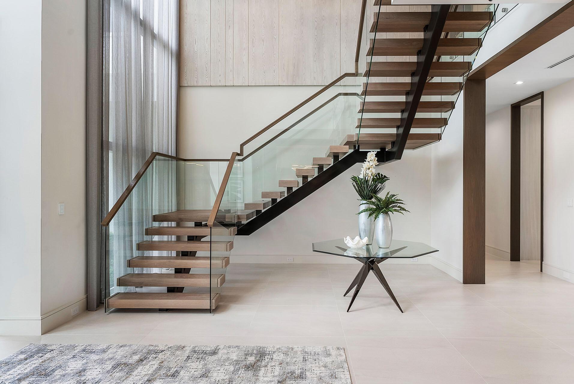 ROYAL PALM YACHT & COUNTR - Residential