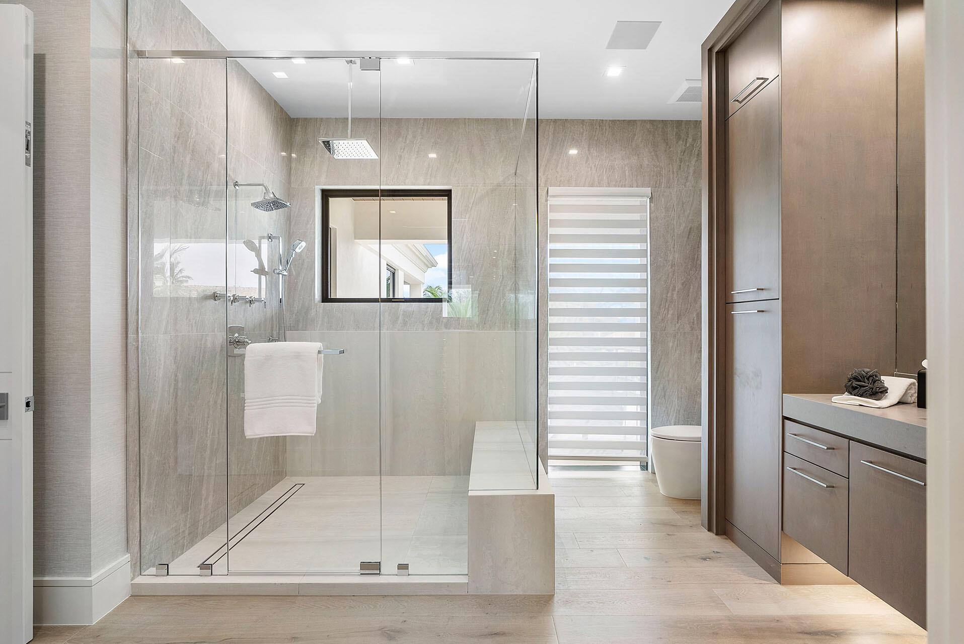 ROYAL PALM YACHT & COUNTR - Residential