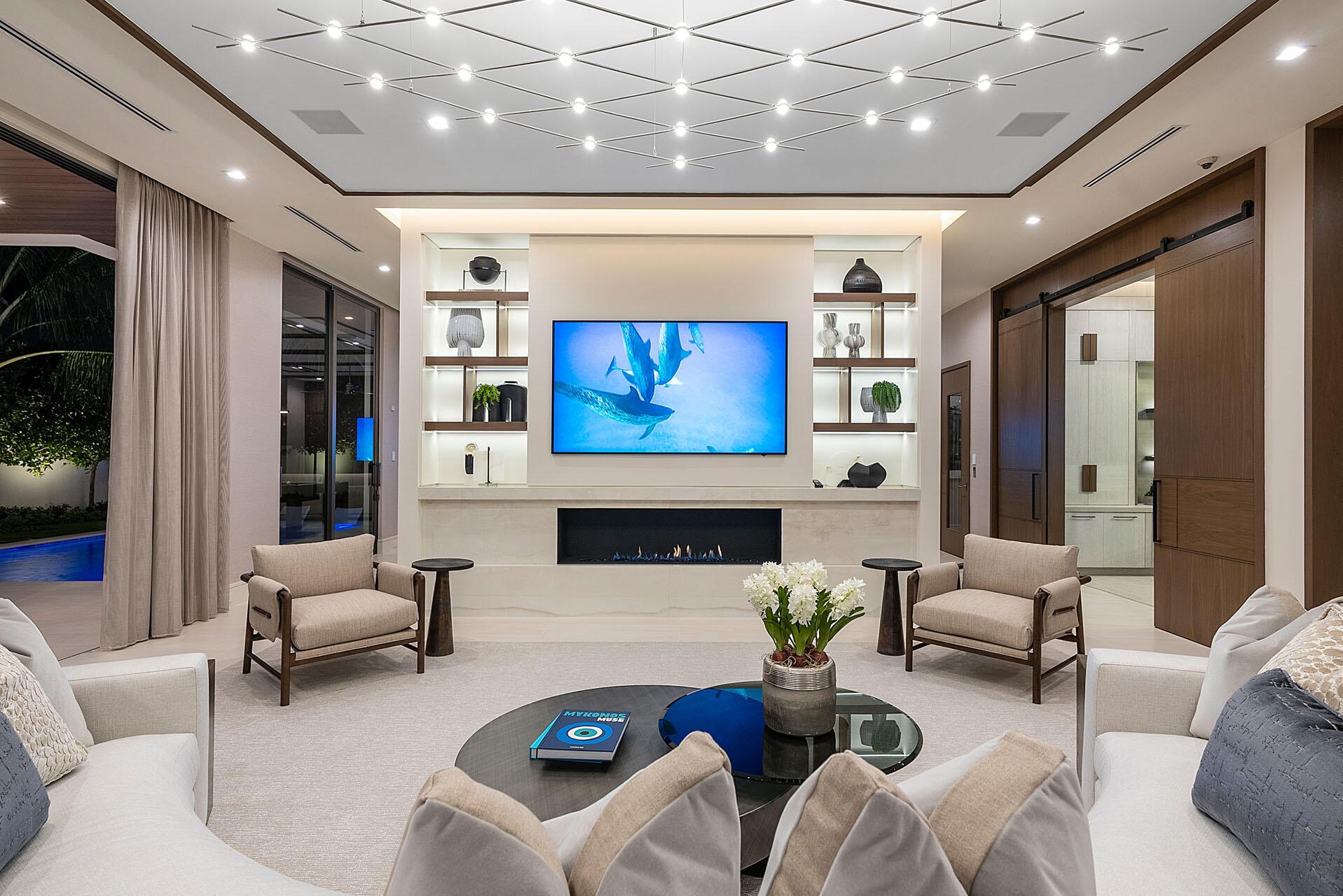 ROYAL PALM YACHT & COUNTR - Residential