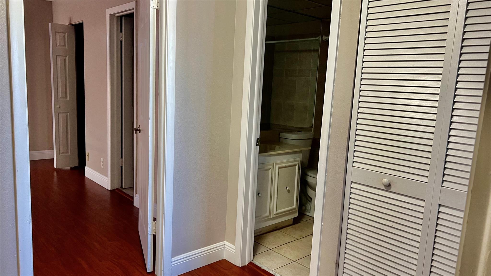 ARROWHEAD GOLF & TENNIS C - Residential Lease