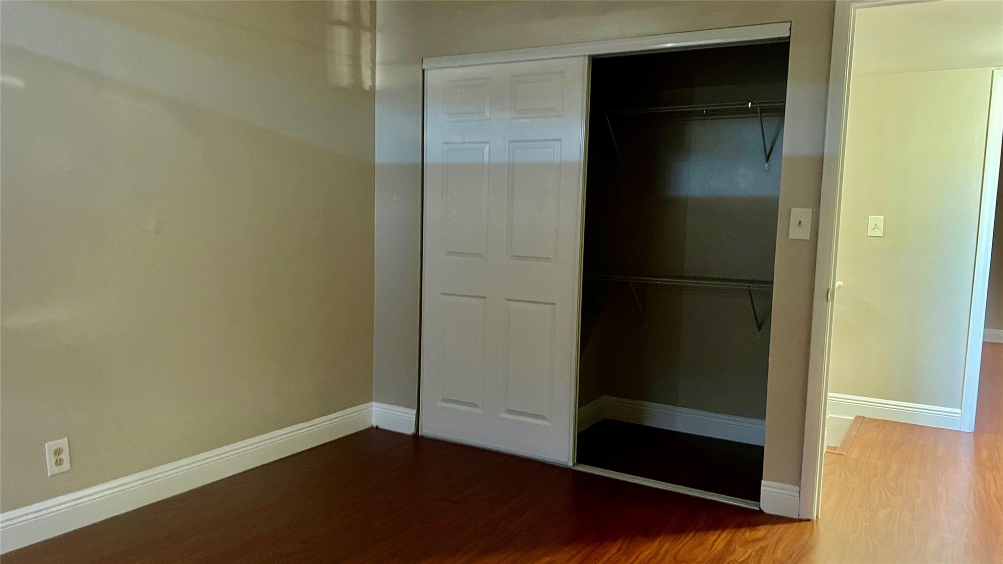 ARROWHEAD GOLF & TENNIS C - Residential Lease