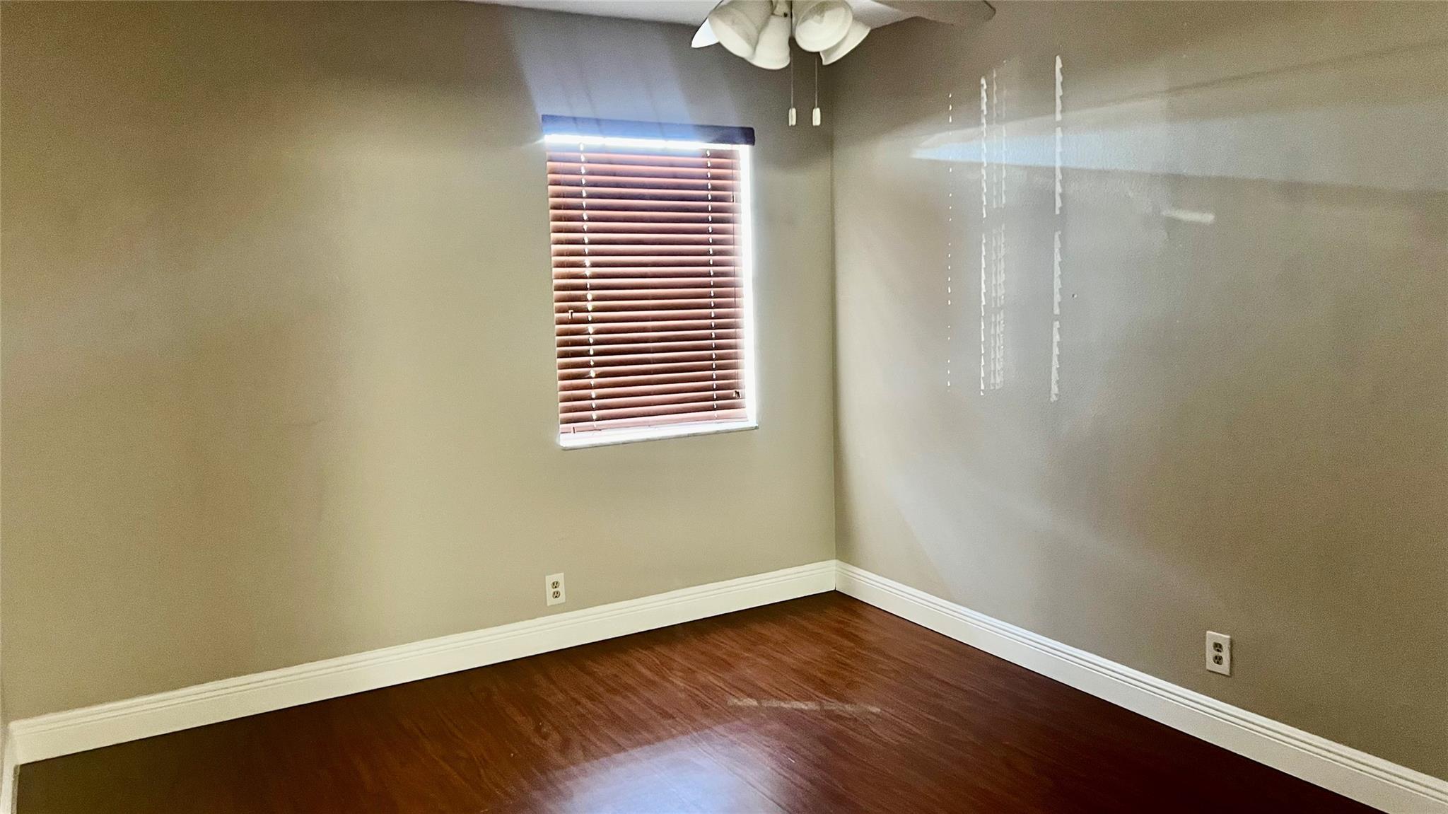 ARROWHEAD GOLF & TENNIS C - Residential Lease