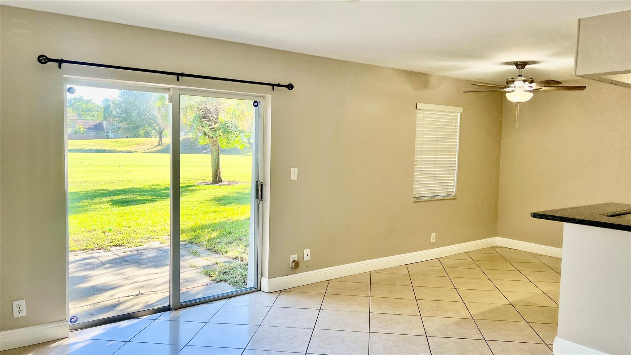 ARROWHEAD GOLF & TENNIS C - Residential Lease