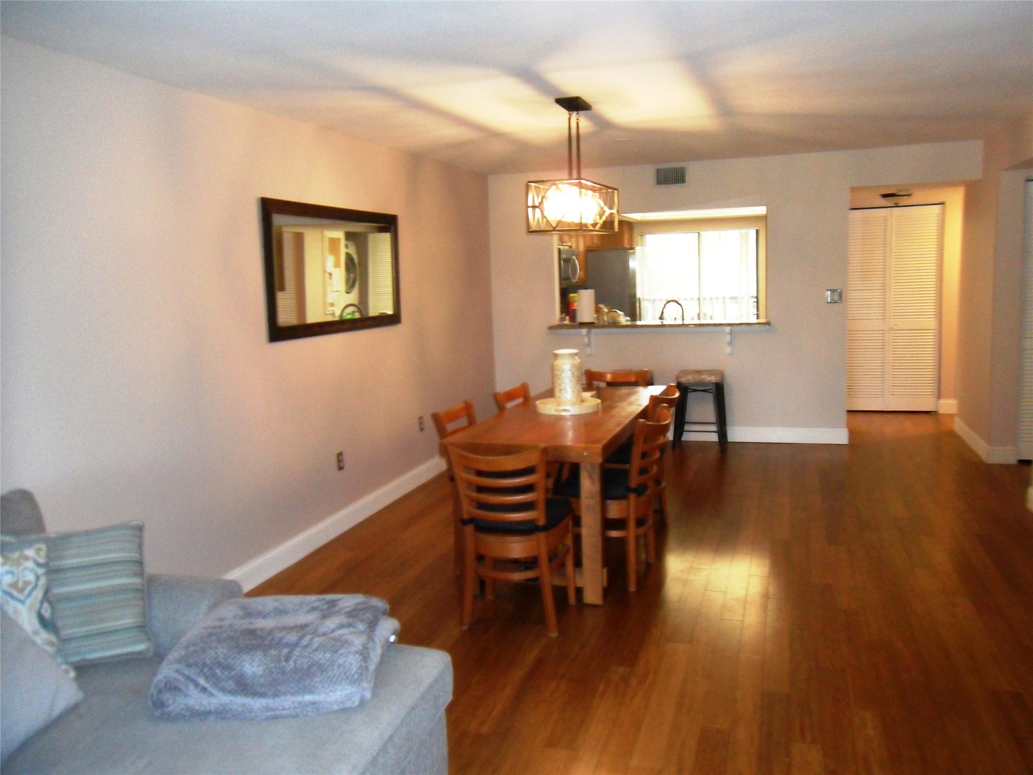 3500 Twin Lakes Ter 202