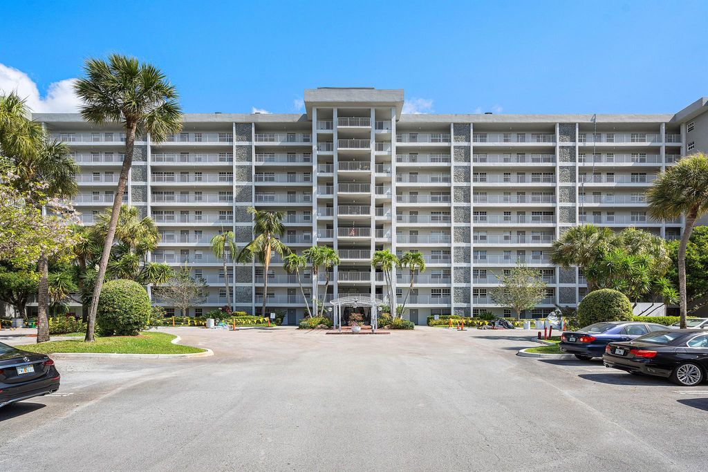 Photo of 4015 W Palm Aire Drive #403, Pompano Beach, FL 33069 (MLS # R11085745)