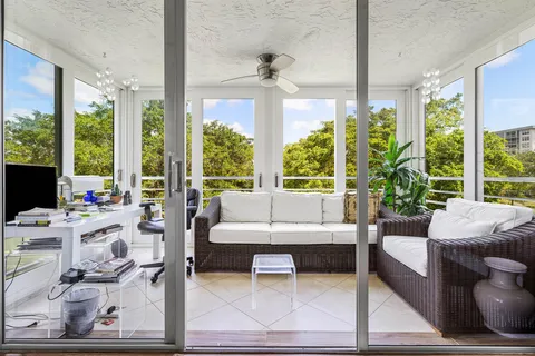 4015 W Palm Aire Drive Unit 403, Pompano Beach, FL MLS: R11085745