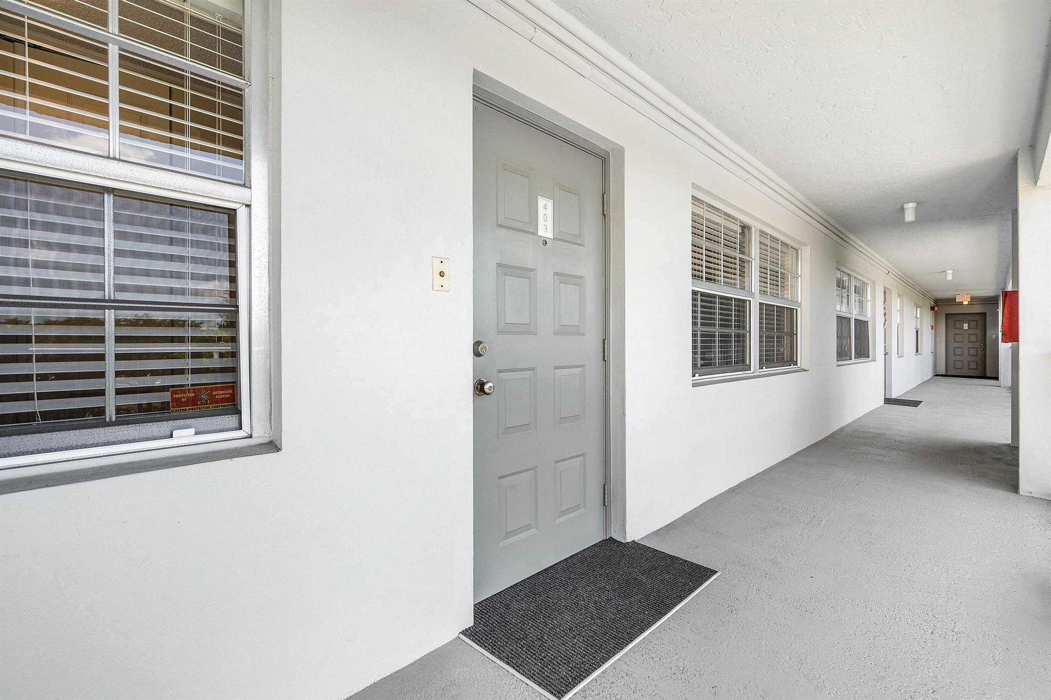 4015 W Palm Aire Drive 403