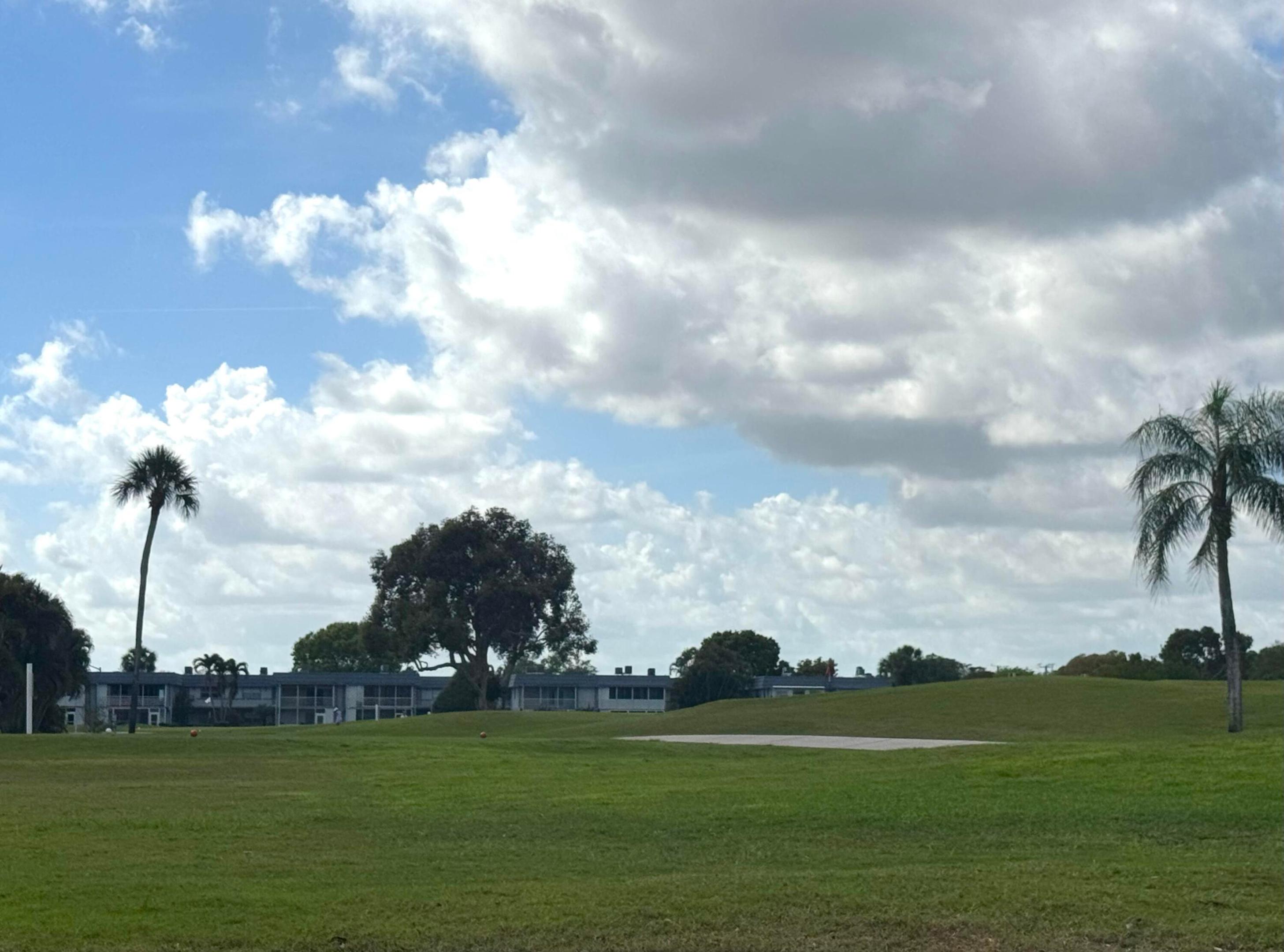 KINGS POINT WATERFORD CONDOS - Residential