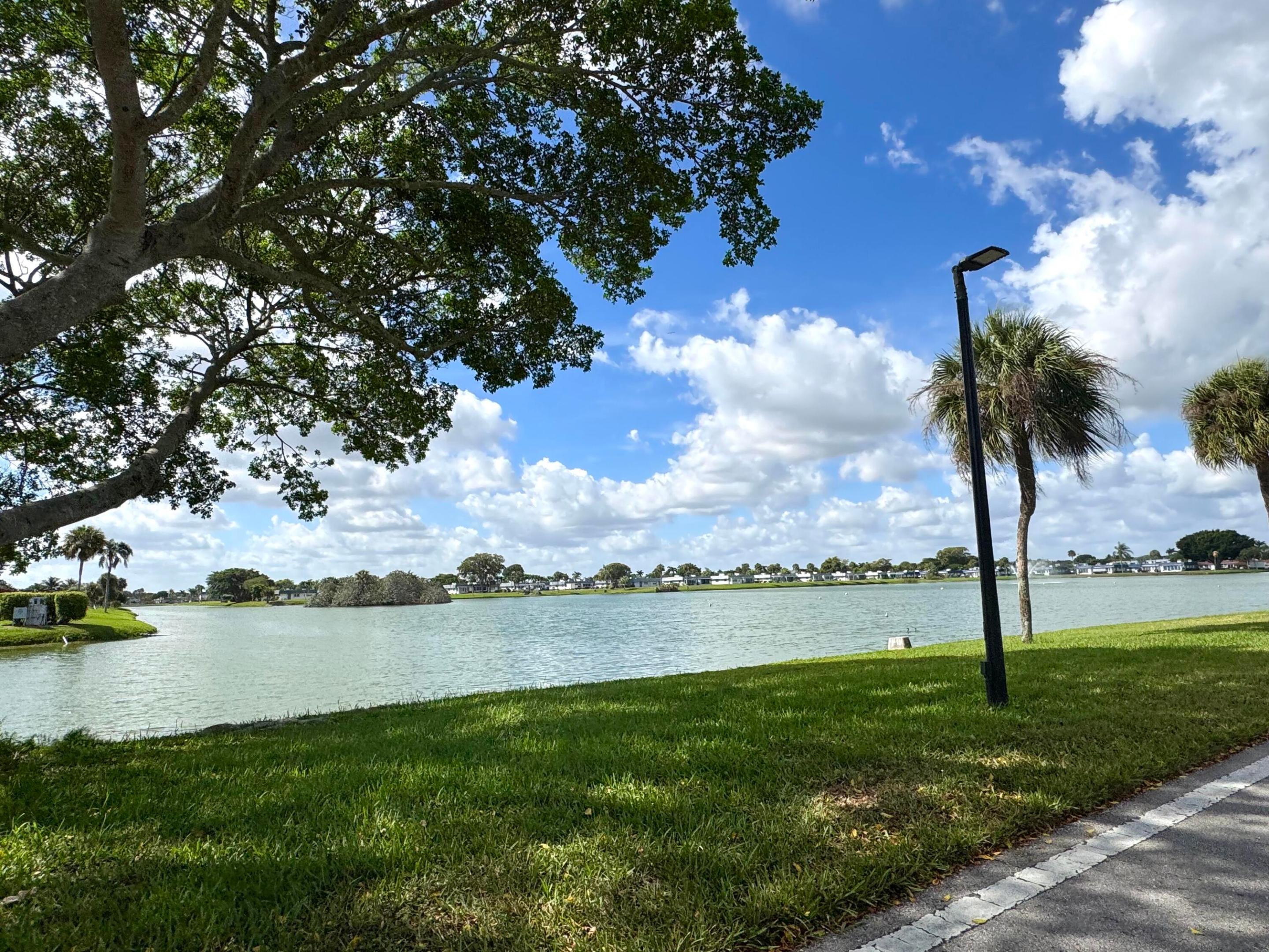 KINGS POINT WATERFORD CONDOS - Residential