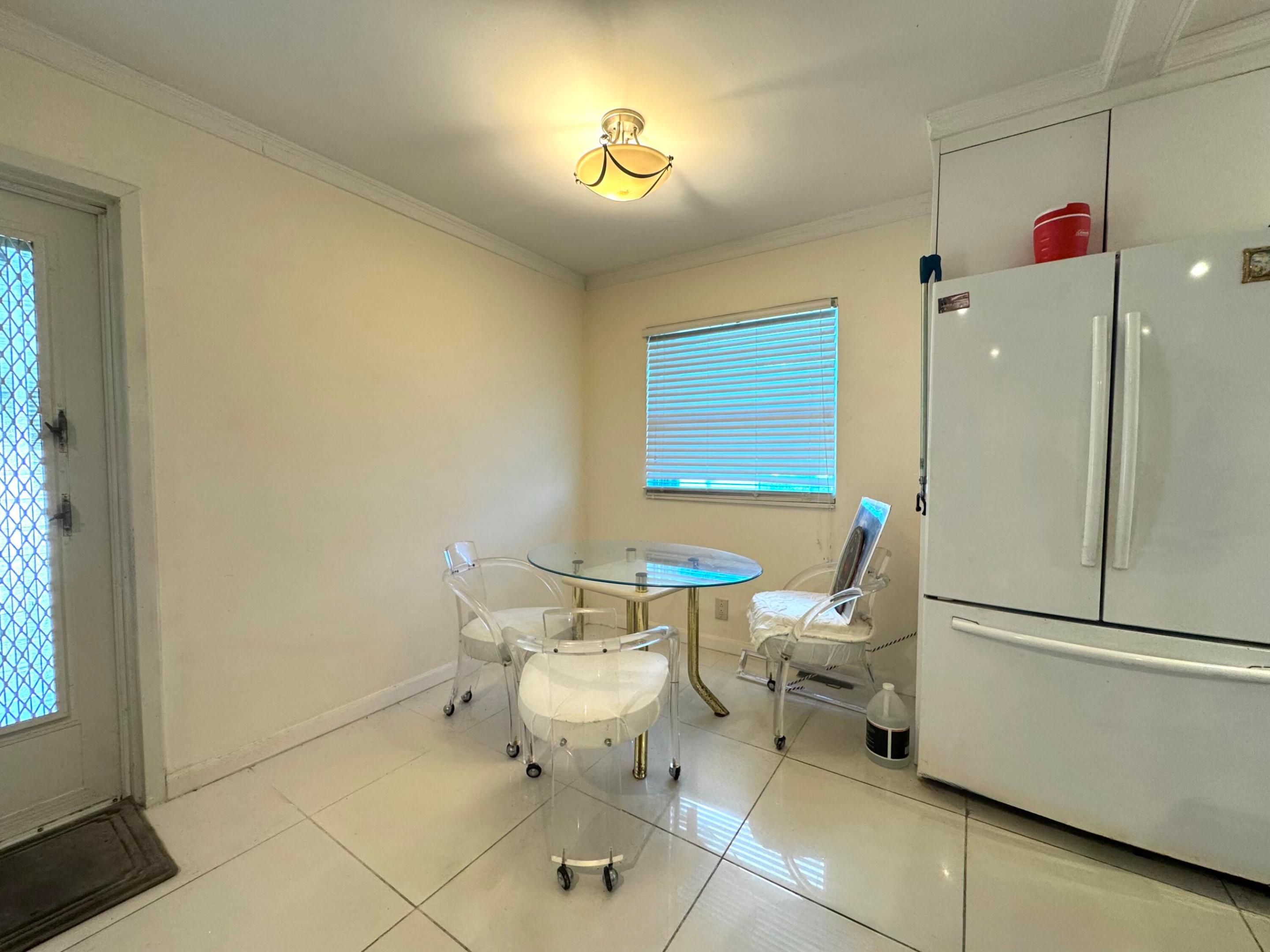 KINGS POINT WATERFORD CONDOS - Residential