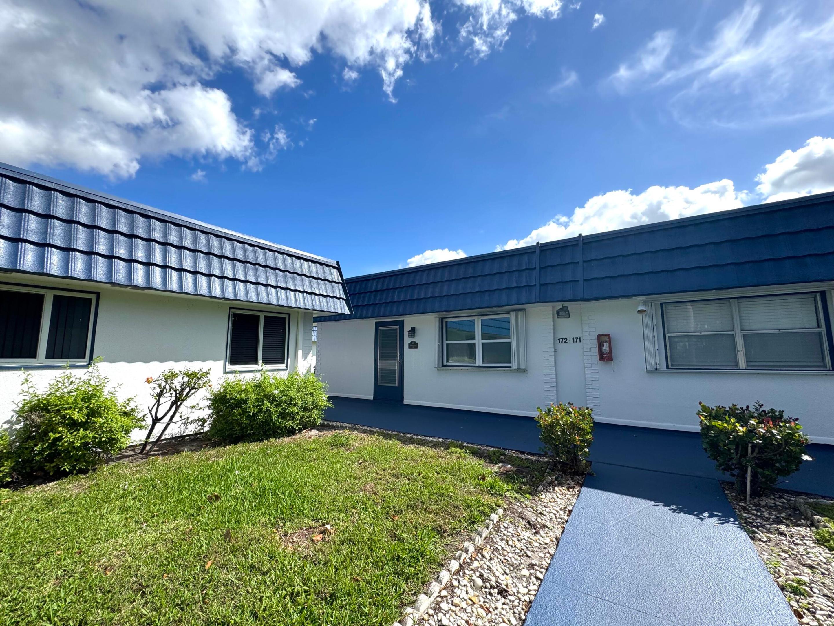 KINGS POINT WATERFORD CONDOS - Residential