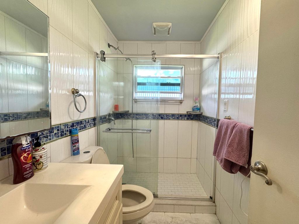 Photo of 172 Waterford Way #172, Delray Beach, FL 33446 (MLS # B26003506)