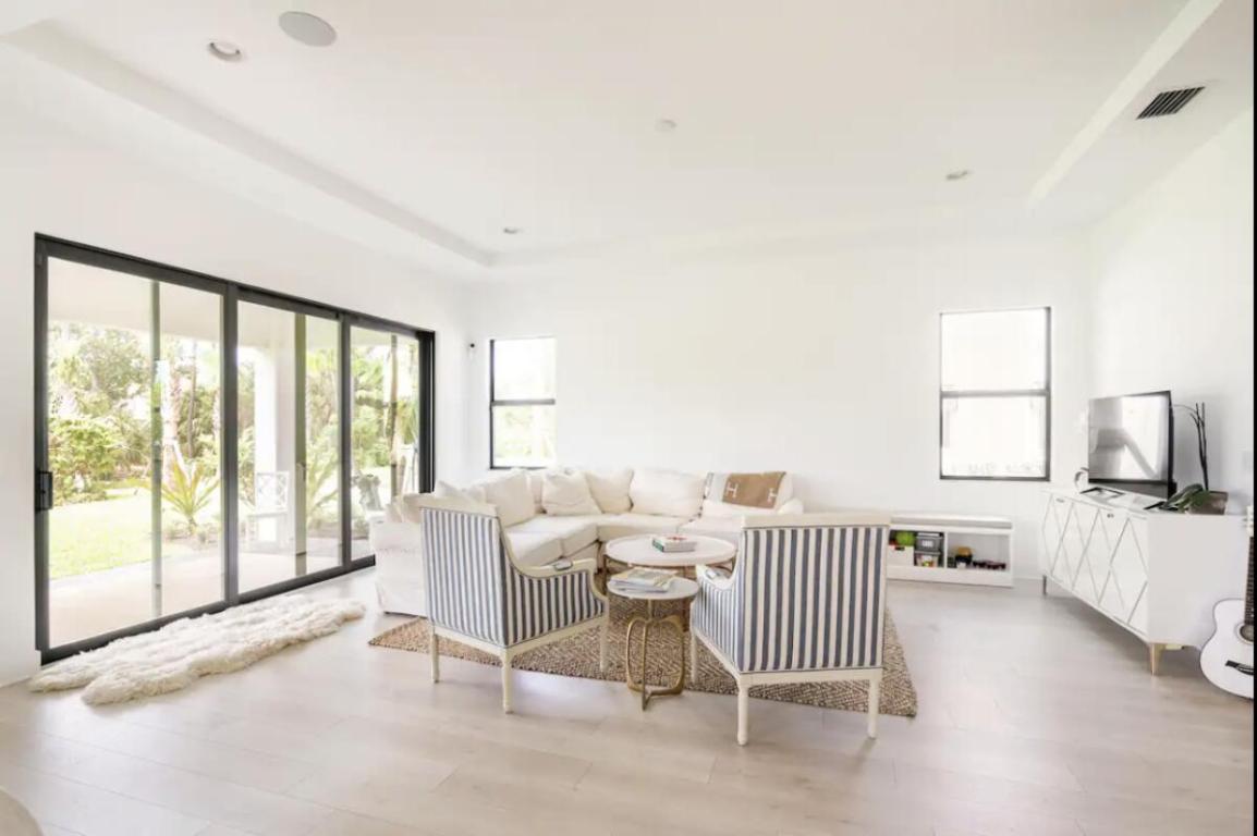 ARTISTRY - Residential Lease