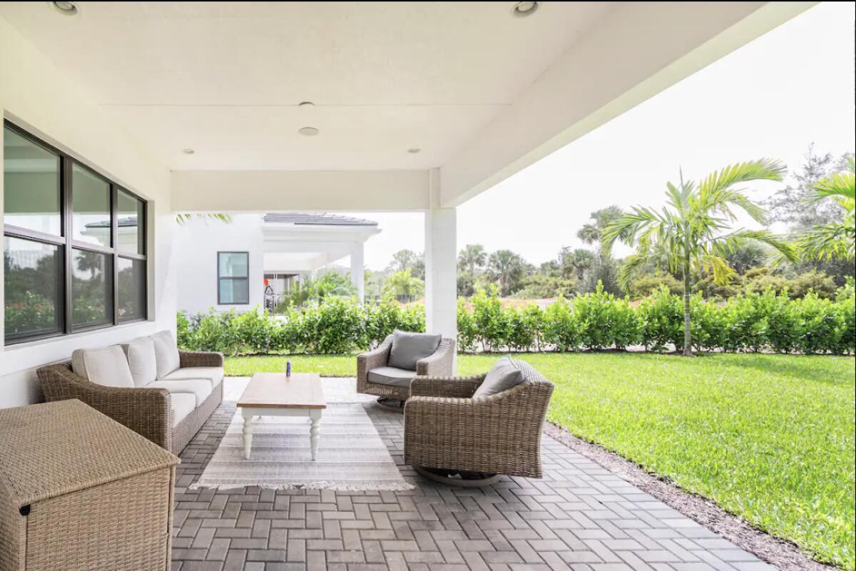 ARTISTRY - Residential Lease