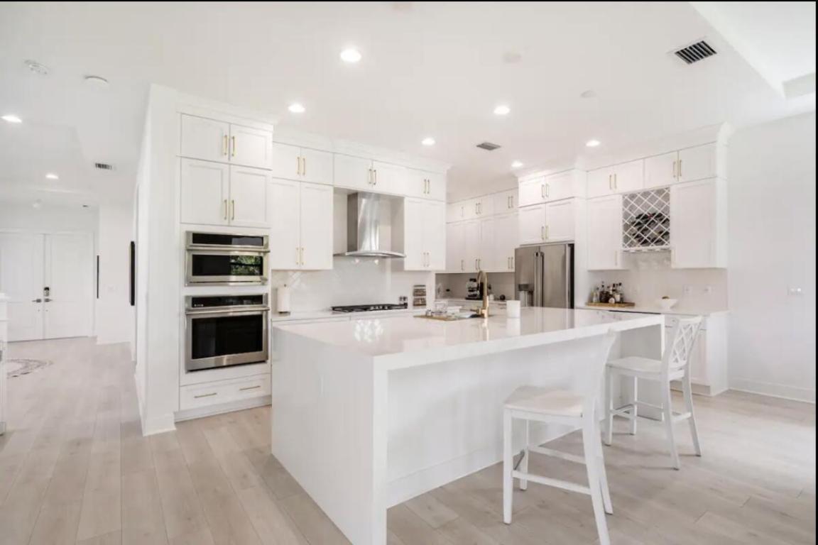 ARTISTRY - Residential Lease