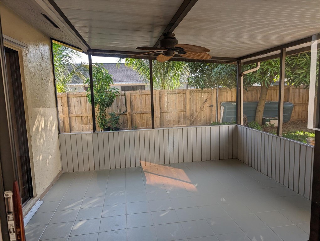 Town & Country Estates Se - Residential