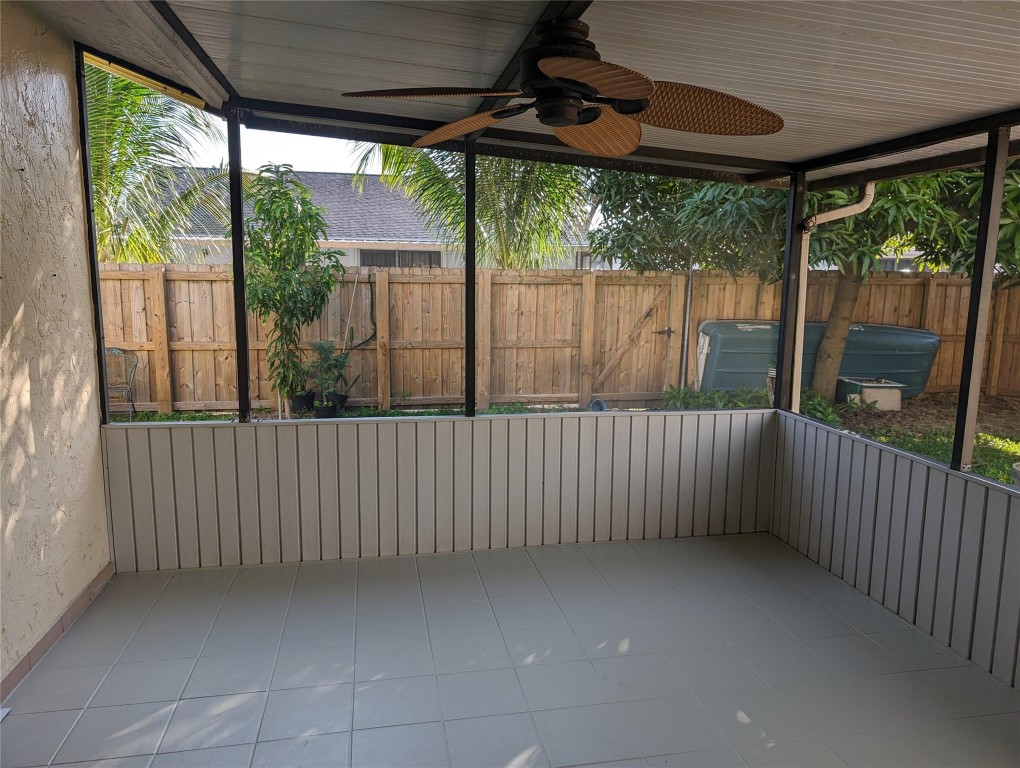 Town & Country Estates Se - Residential