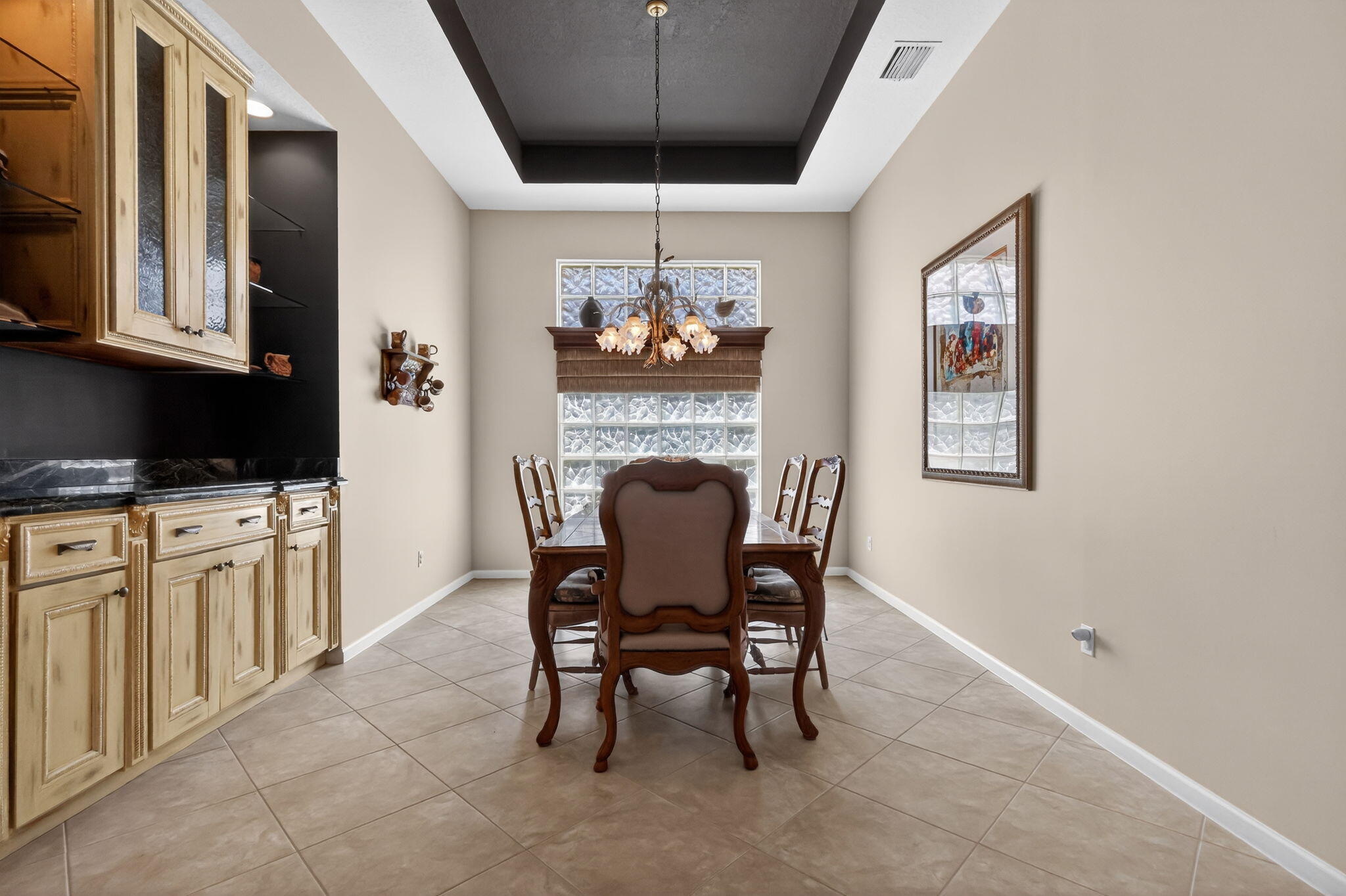 VALENCIA FALLS - Residential