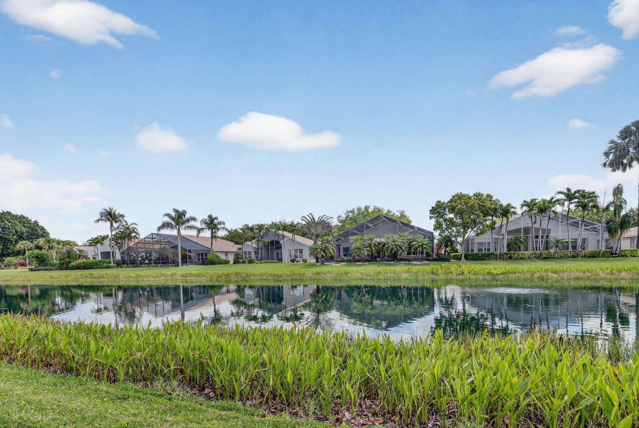 VALENCIA FALLS - Residential