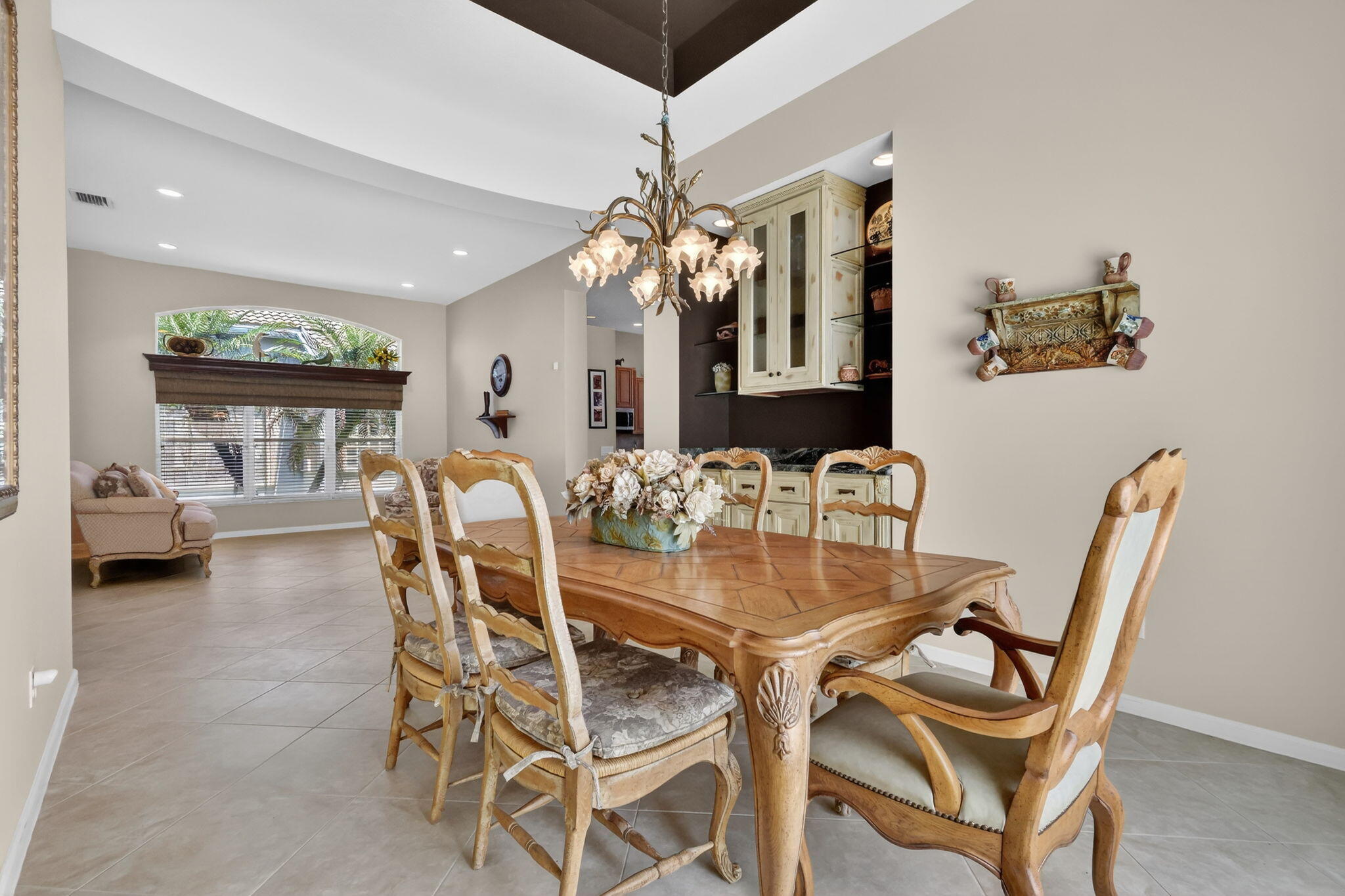 VALENCIA FALLS - Residential