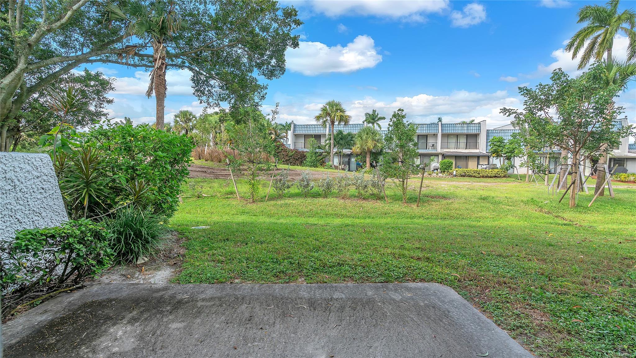 Fountains Palm Beach Cond - Residential Lease