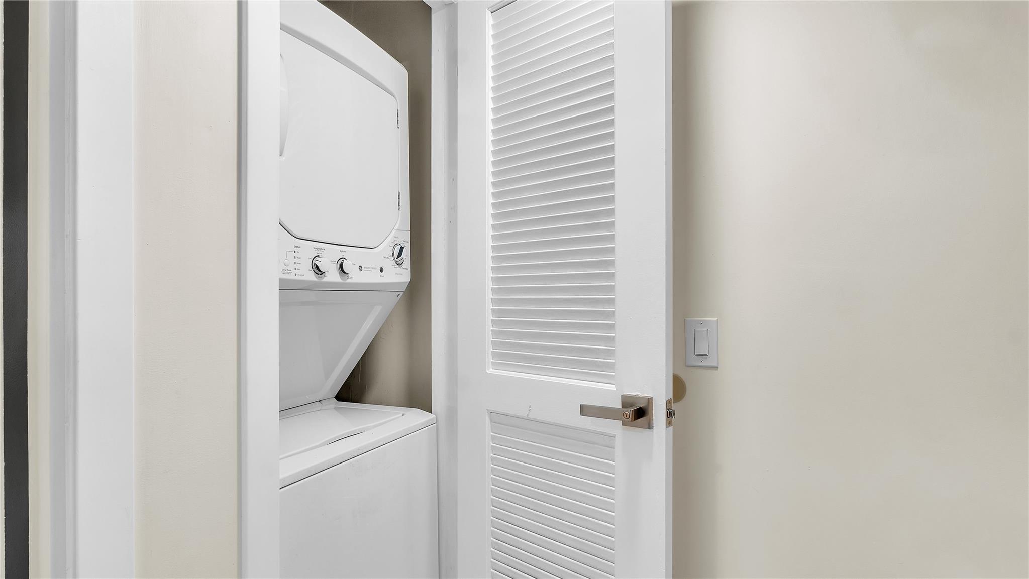 Fountains Palm Beach Cond - Residential Lease