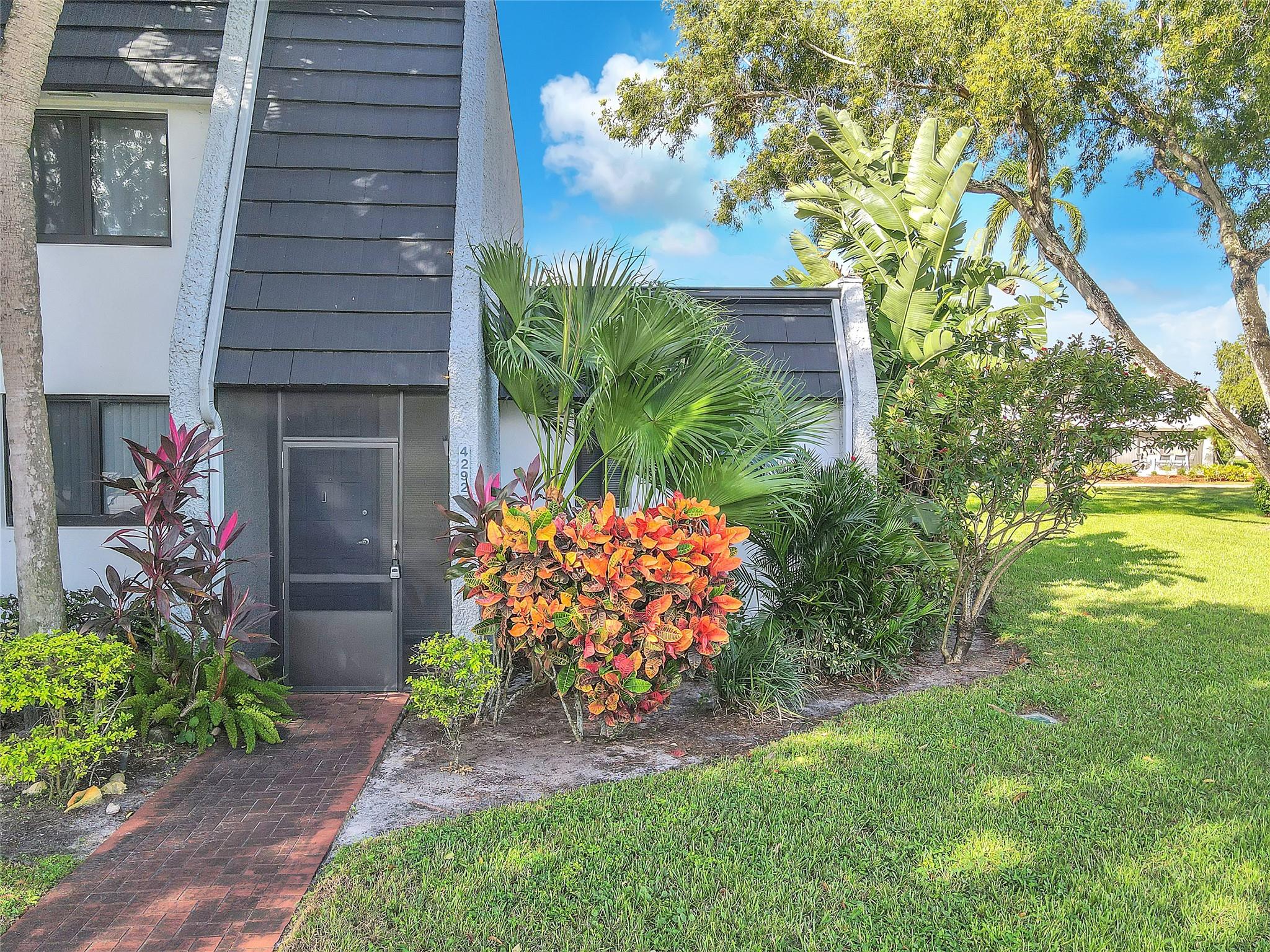 Fountains Palm Beach Cond - Residential Lease