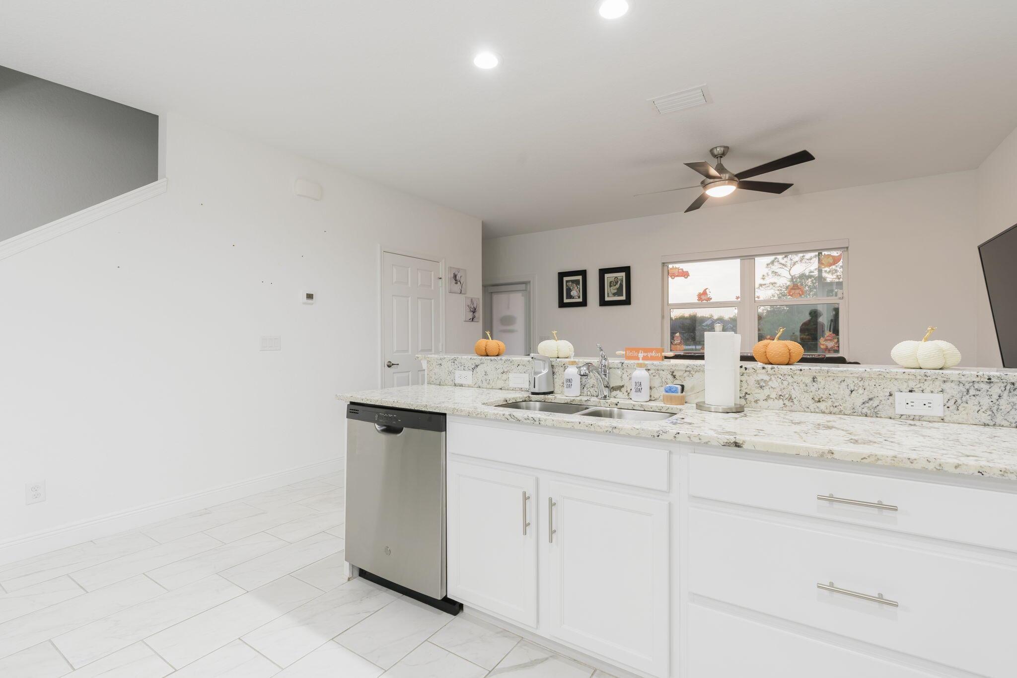 RIVER PLACE ON THE ST LUC - Residential