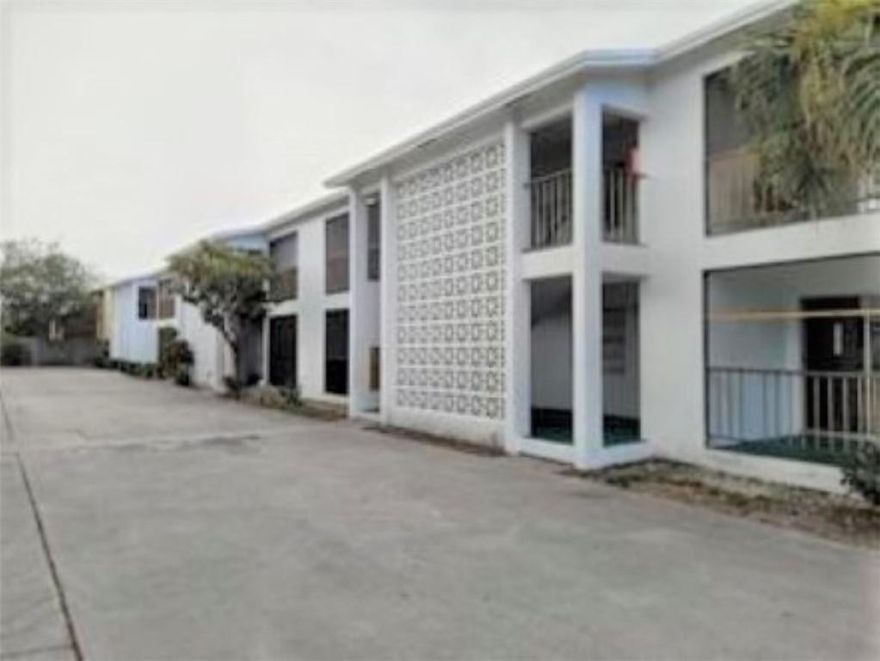 Investor unit. Tenant lease ends September 2022 and pays $1,400 per month. Low cost of ownership in a great location east of i95. Close to the beach and shopping. Quiet neighborhood. 4 Units in total for sale. .