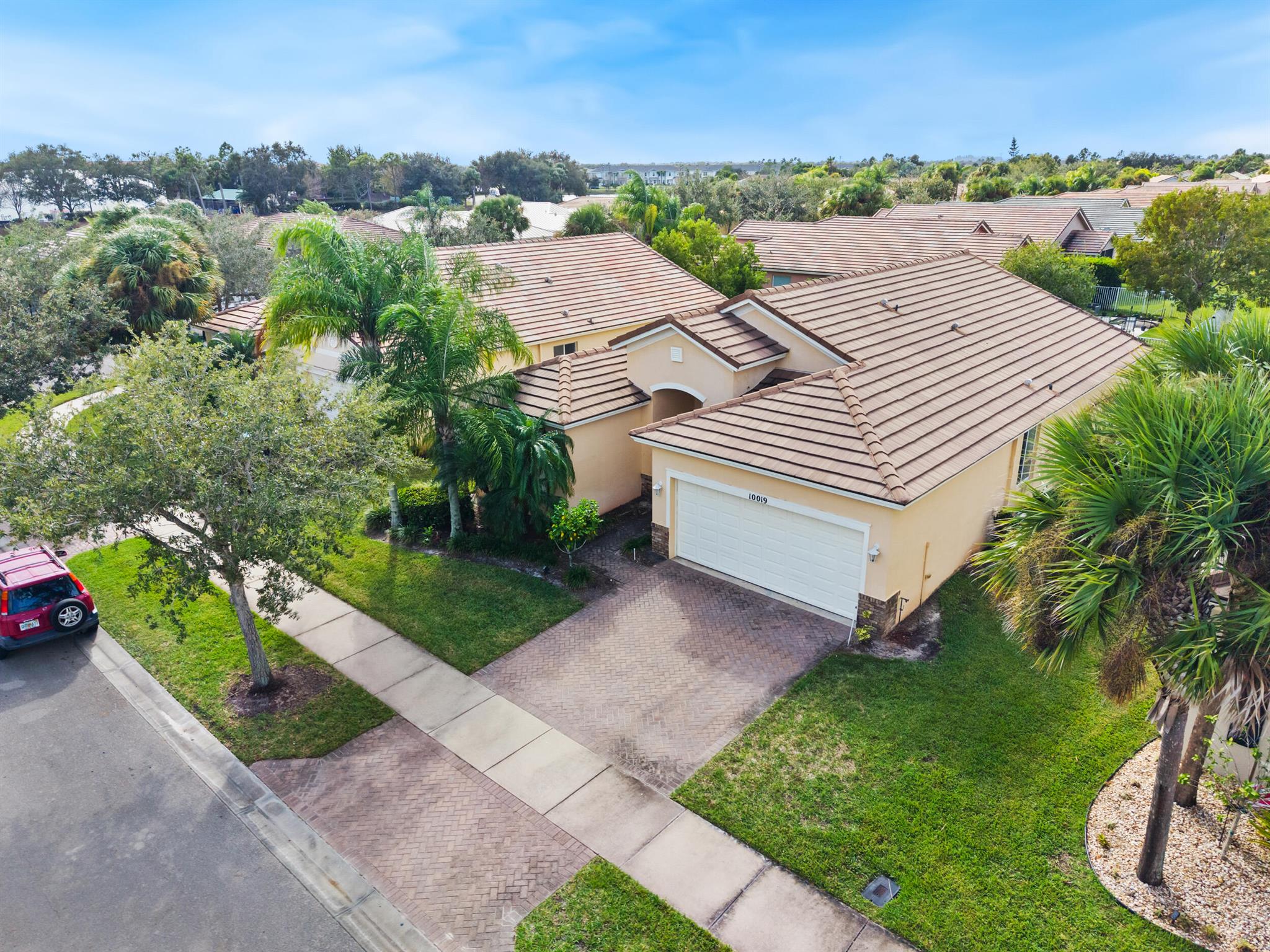 10019 SW Chadwick Drive, Port St Lucie, FL, 34987/$299,000 1 10019 SW Chadwick Drive